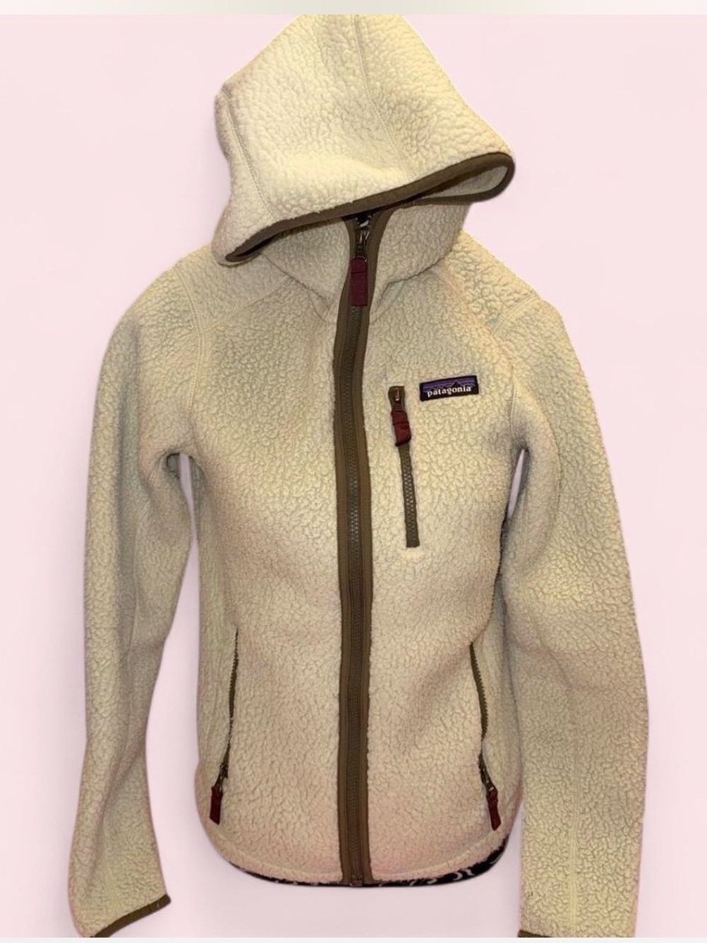 Patagonia Women’s ' Cream Hooded Fleece Jacket